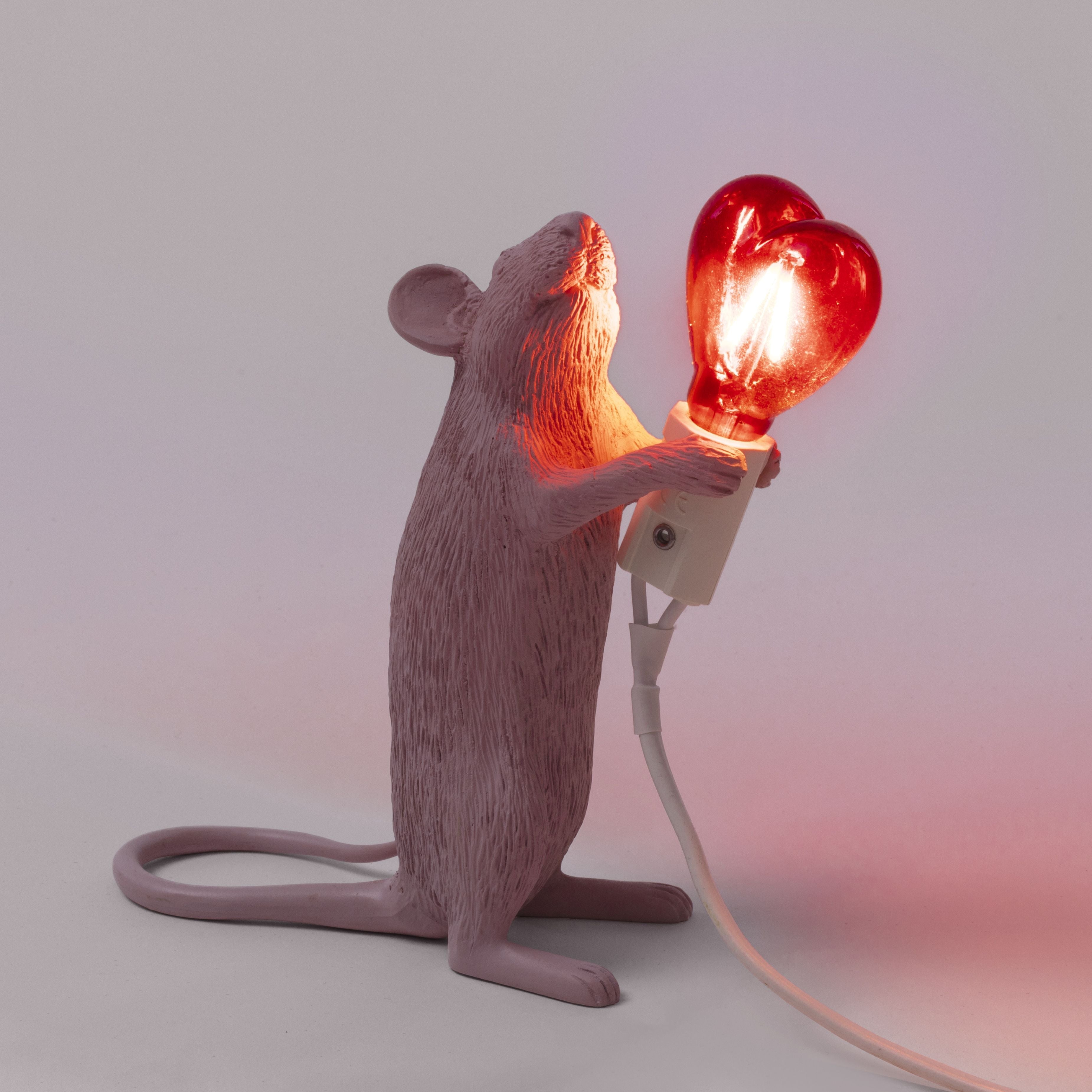 Krok lampy myszy Seletti, miłość