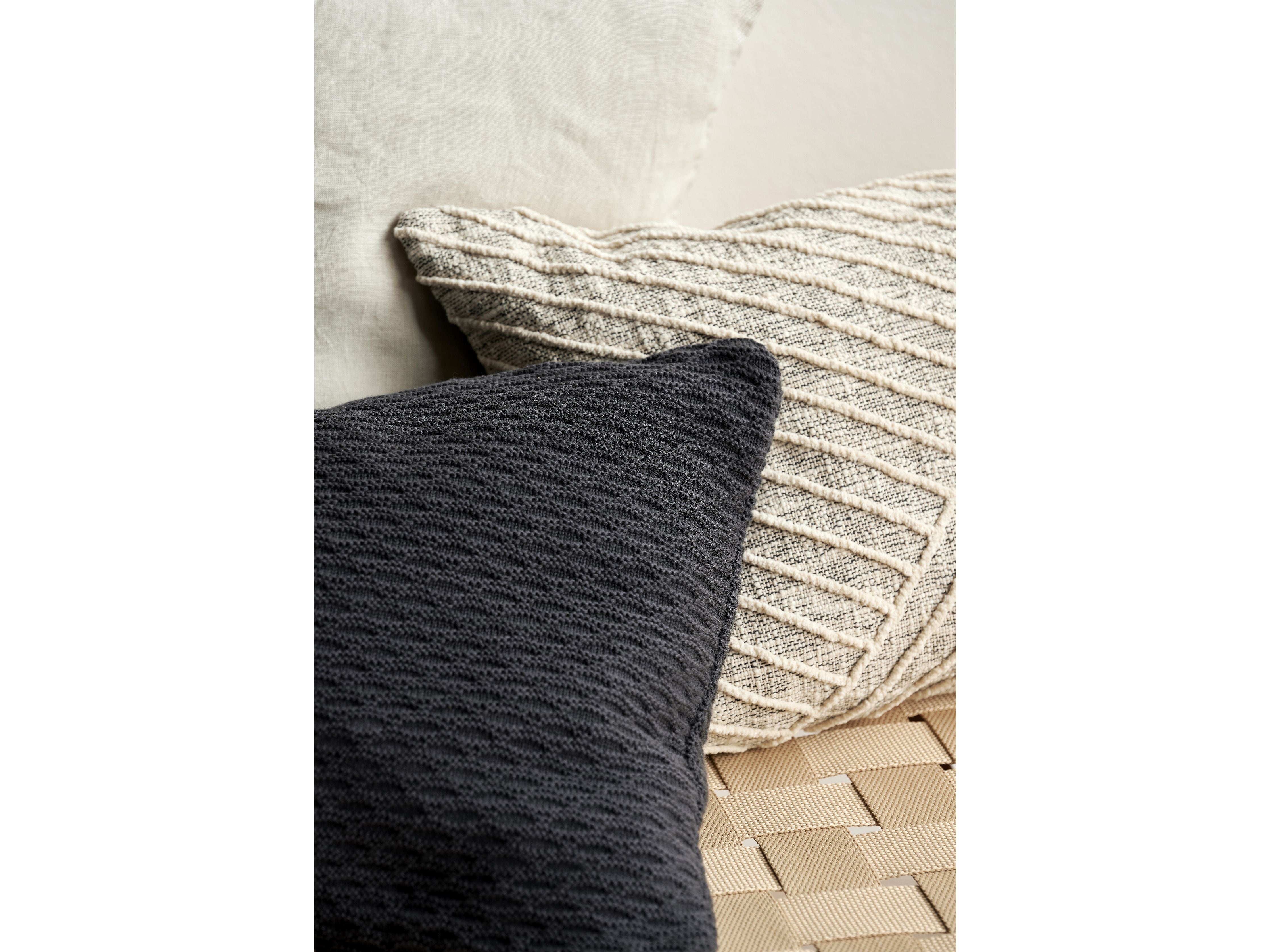 Södahl Wave Knit Cushion Cover 40x60 cm, popiół