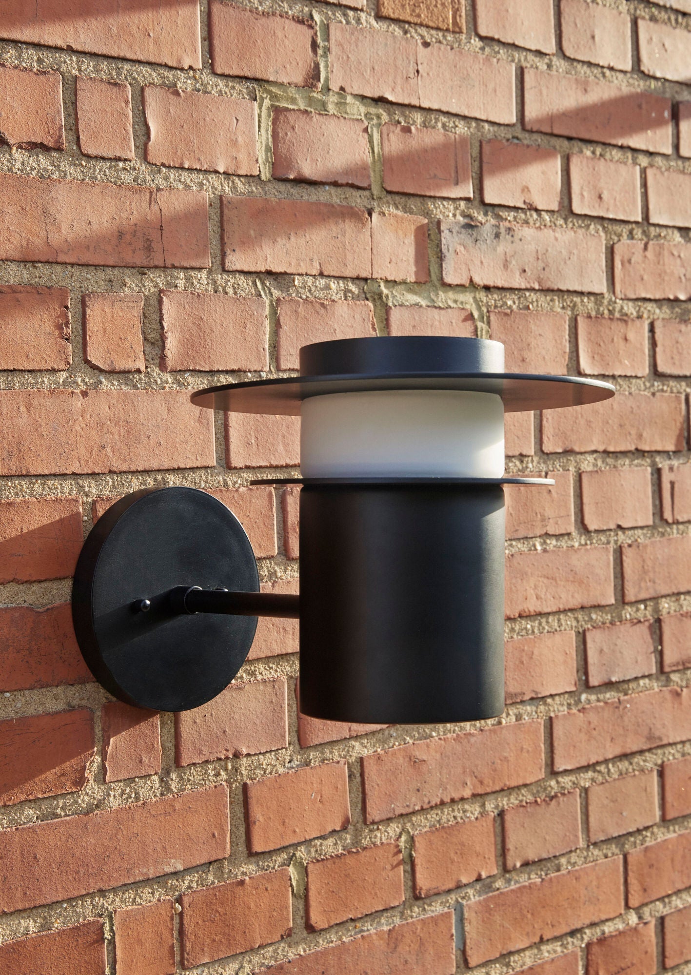 Hübsch na przedmieściu Outdoor Light Black