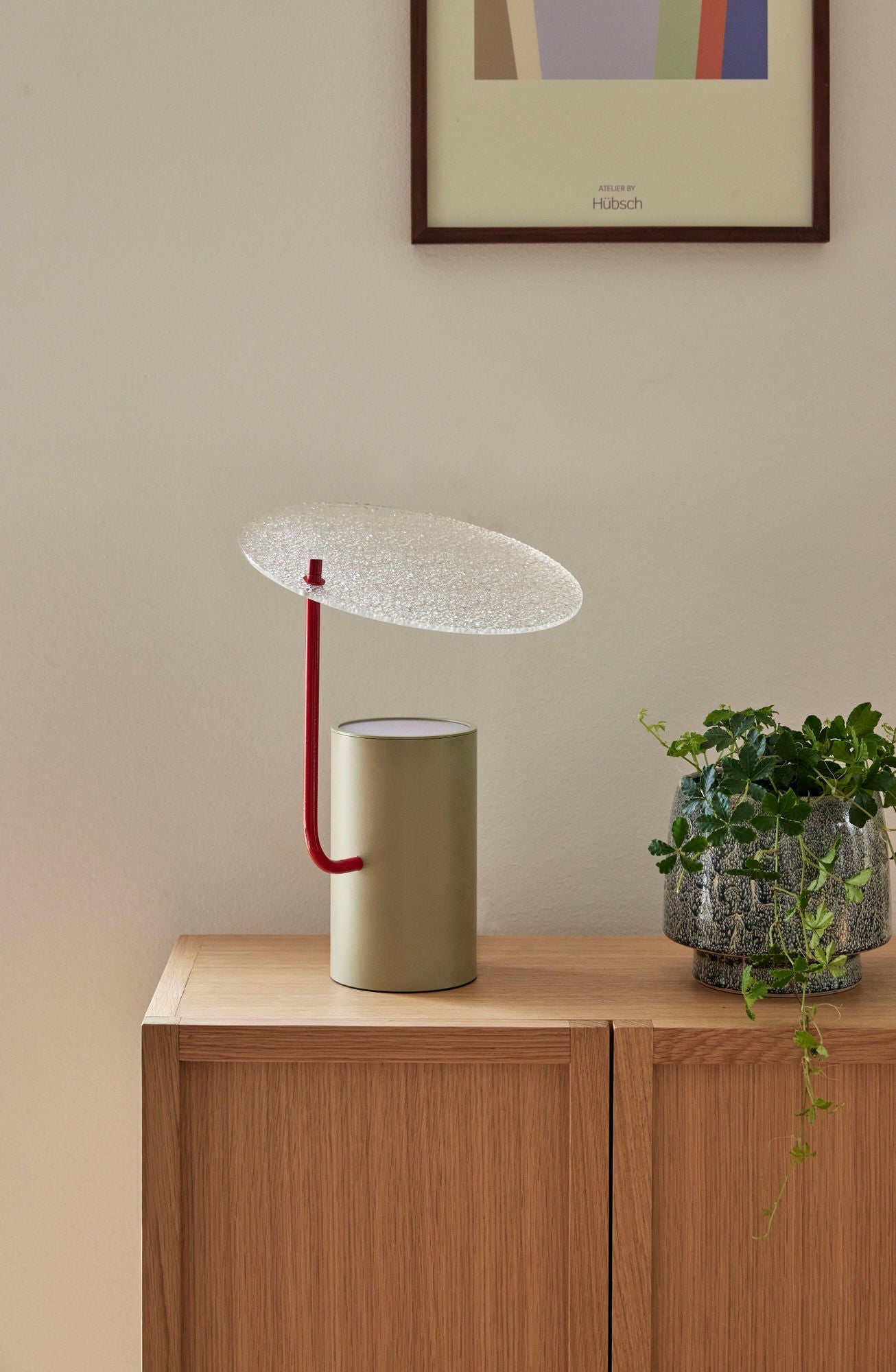 Lampa stołowa dysk Hübsch Khaki/czerwona/teksturowana