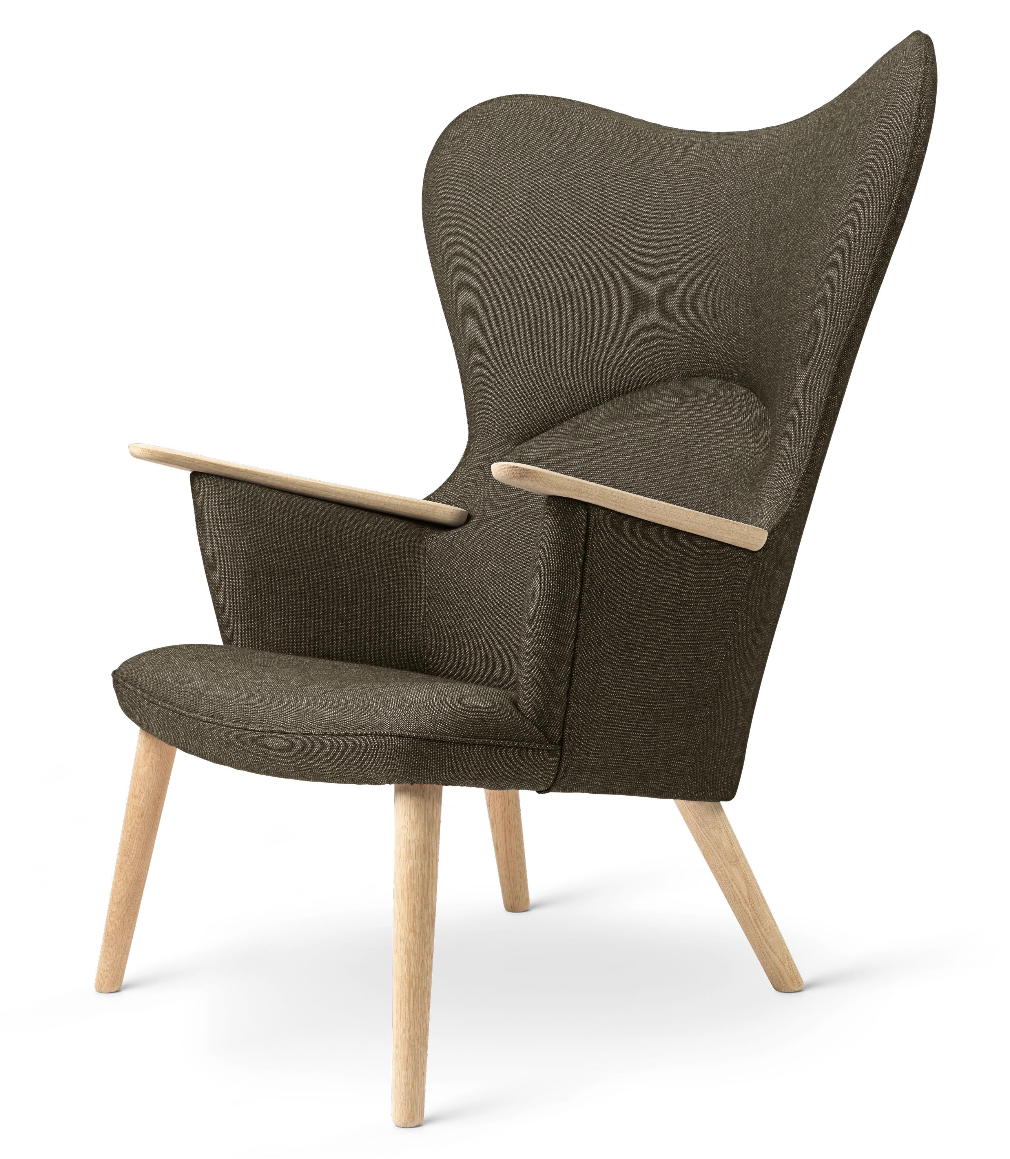 Carl Hansen CH78 MAMA Bear Lounge, dębowe mydło/pasja 1101