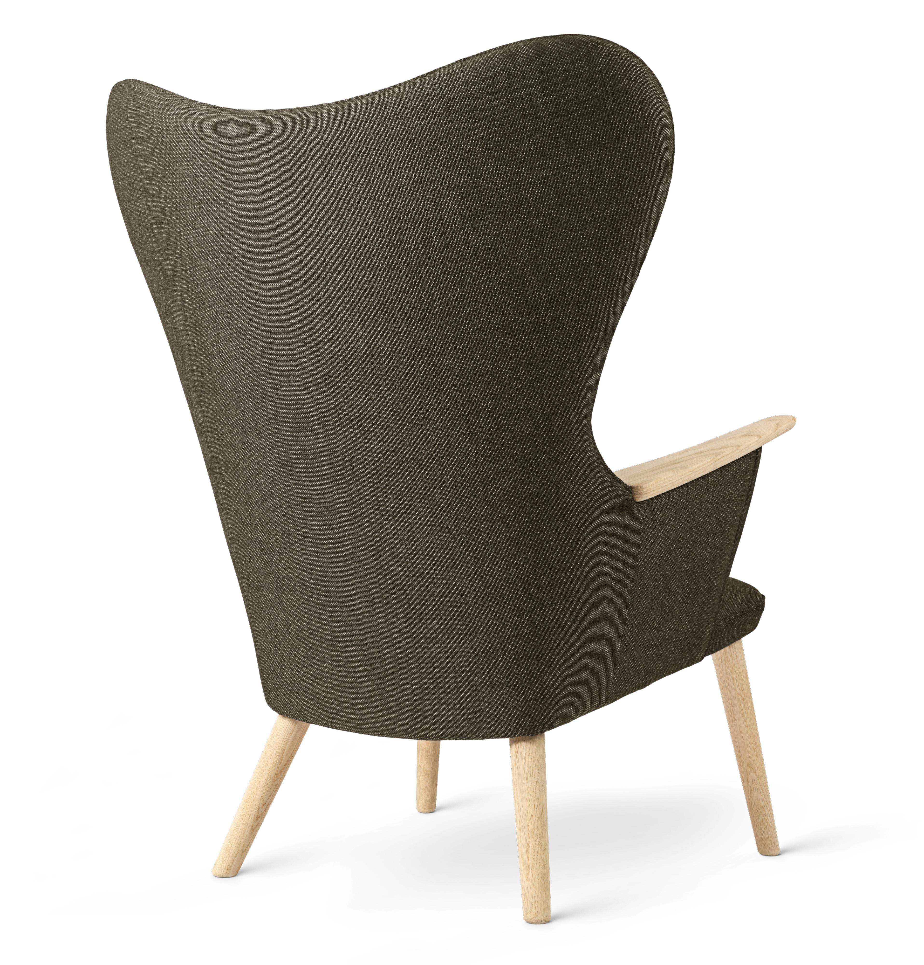 Carl Hansen CH78 MAMA Bear Lounge, dębowe mydło/pasja 1101