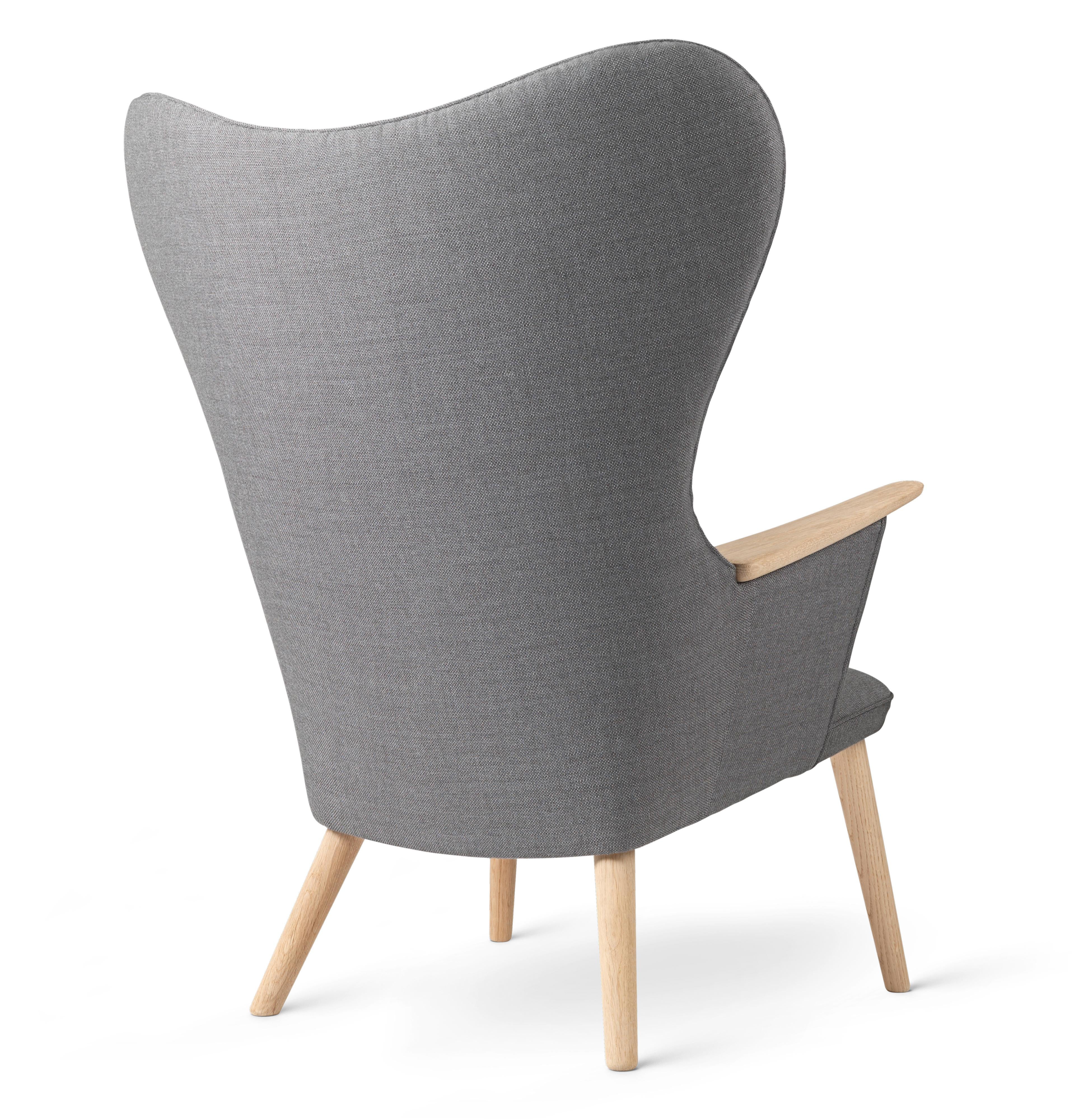 Carl Hansen CH78 Mama Bear Lounge, dębowe mydło/pasja 6101