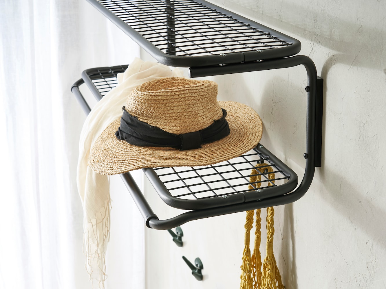 Essem Design Classic Hat Shelf 40 cm, czarny/chromowany