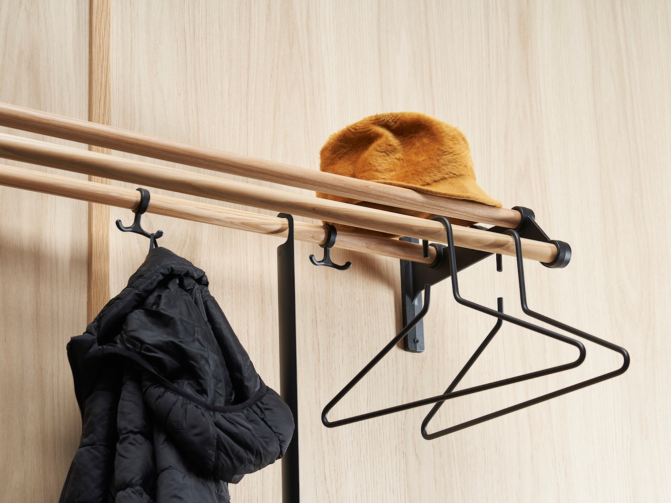 Essem Design Nostalgi 291 Hat Shelf, Black