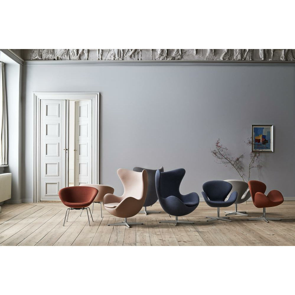 Fritz Hansen AJ Pot Lounge Frea Chromed Frame Fabric, Christianshavn Beige