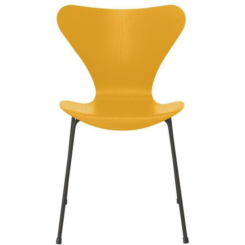Fritz Hansen Series 7 Krzesło w kolorze Ash True Yellow Bowl, ciepła podstawa grafitowa