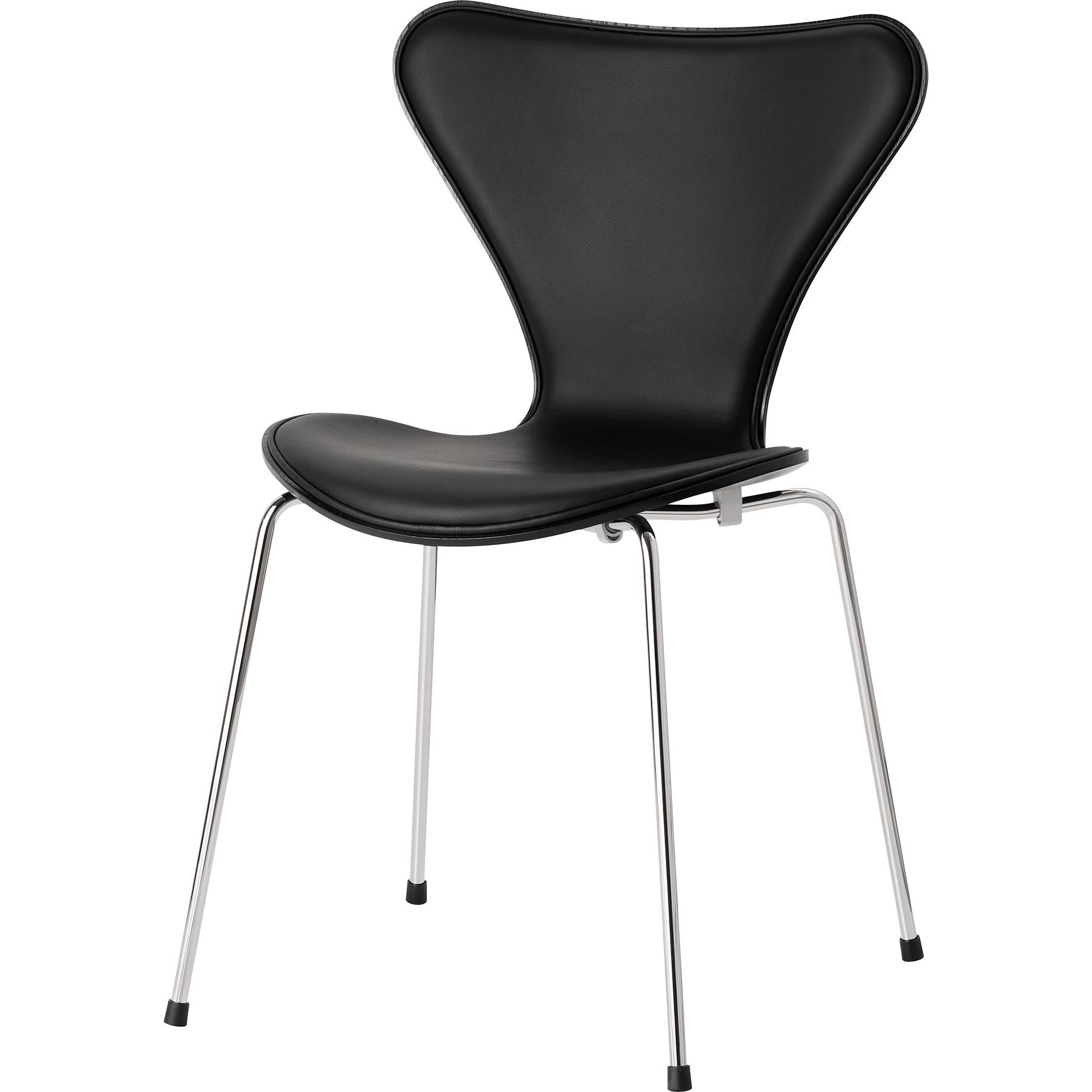 Fritz Hansen Series 7 Chair Lacquered Front Upholstery Leather Essential, Black