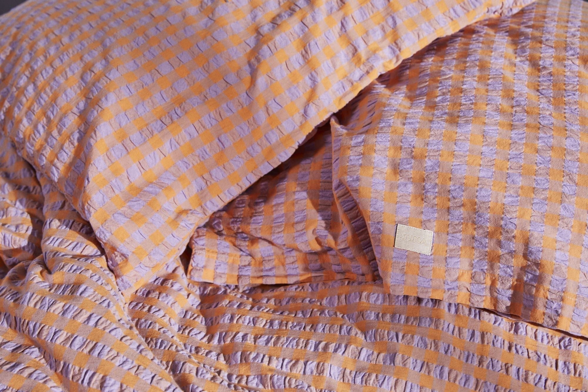 Juna Bæk & Bølge Pillowcase 63x60 cm, lawendowy niebieski/brzoskwinia