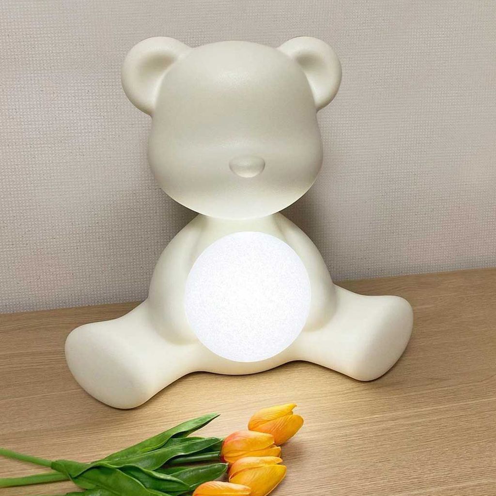 QEEBOO TEDDY Girl LED lampa stołowa, Fuxia