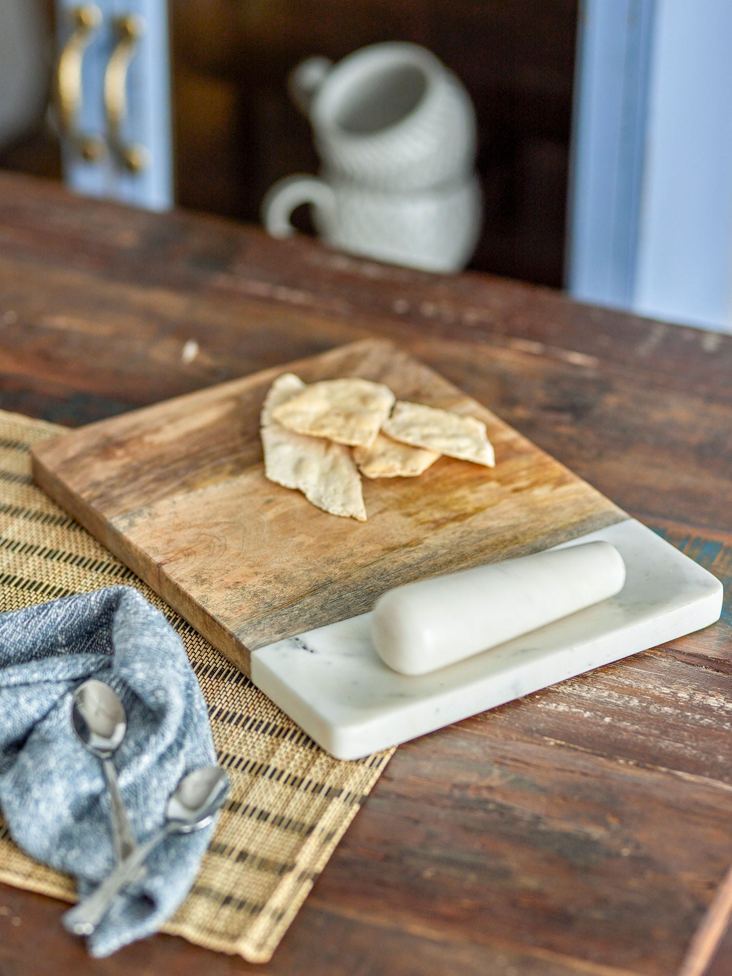 Creative Collection Havannah Cutting Board w/Pestle, Nature, Mango