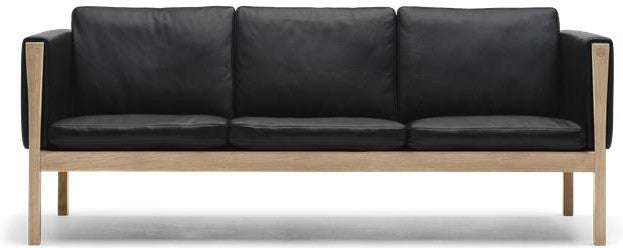 Carl Hansen Ch163 Sofa, Oiled Oak/Black Leather