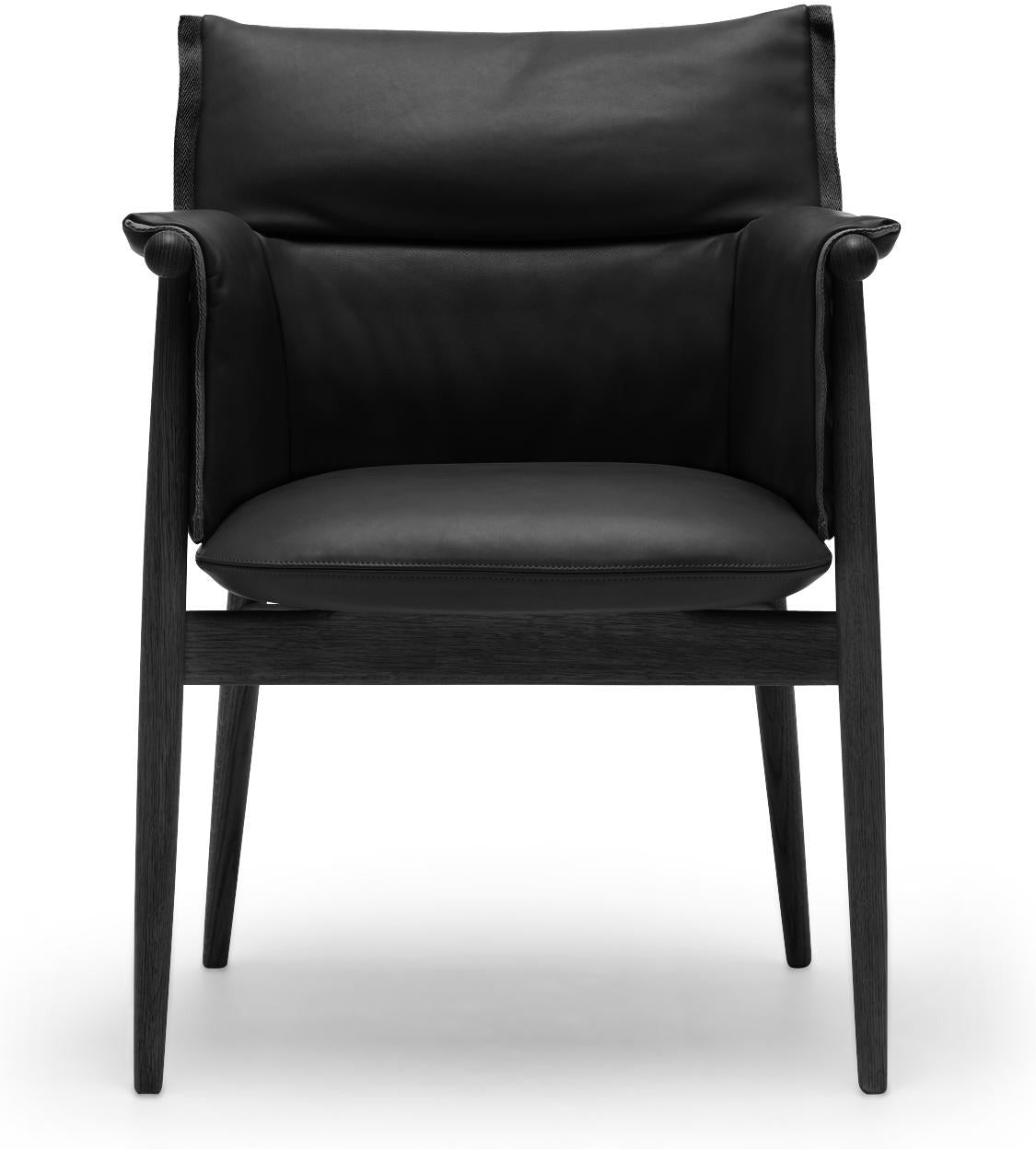 Carl Hansen E005 Embrace krzesło, kolorowa dębowa/czarna skóra