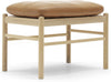 Carl Hansen OW149 F Colonial Footstool, Soapeed Oak/Brązowa skóra