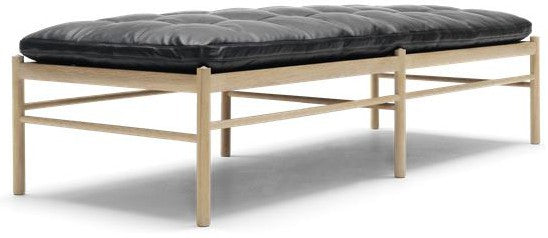 Carl Hansen OW150 Daybed, mydła dębowa/czarna skóra