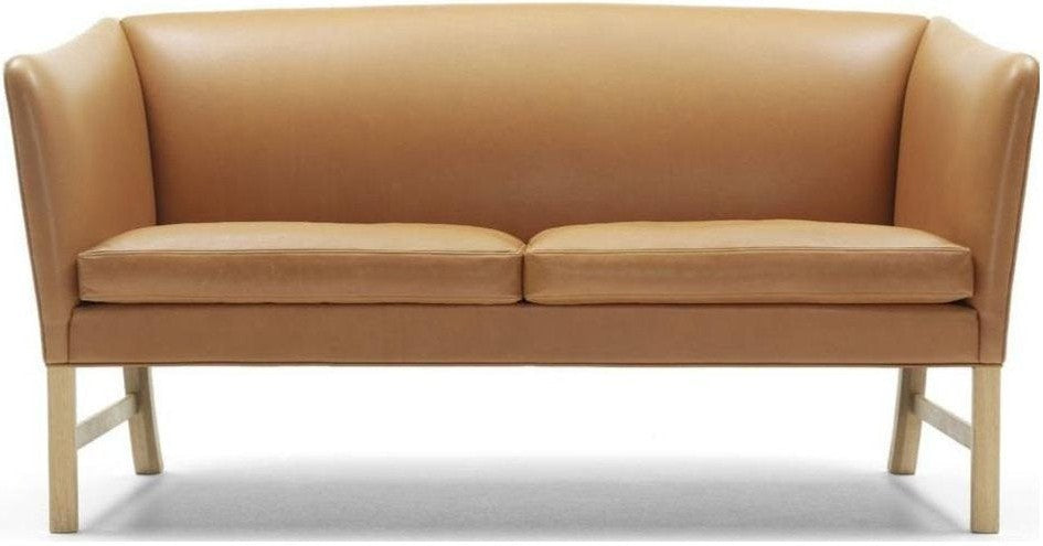 Carl Hansen OW602 Sofa naoliwiona dębowa, złotobrązowa skóra