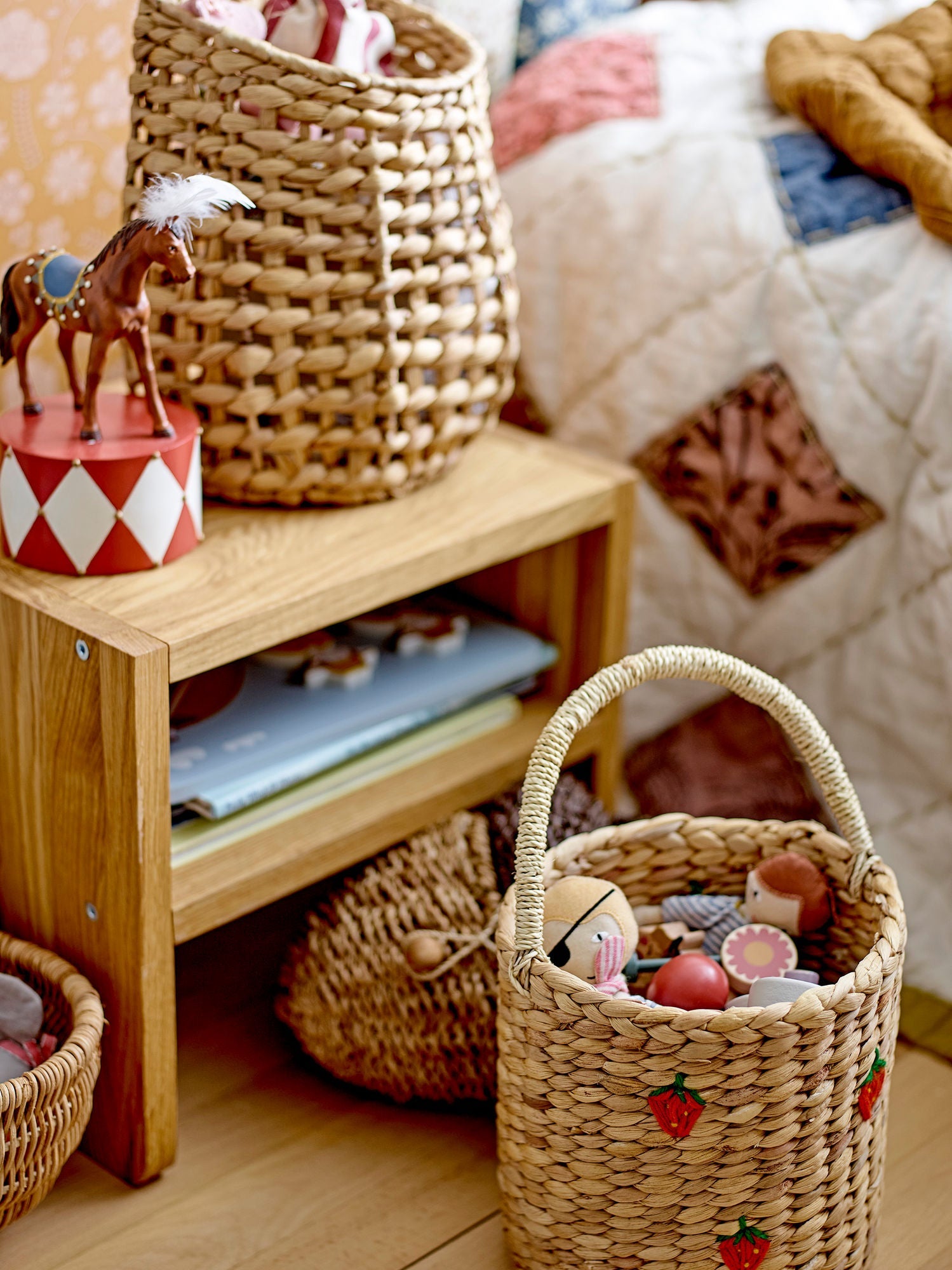 Bloomingville MINI Bas Stool, Brown, Oak