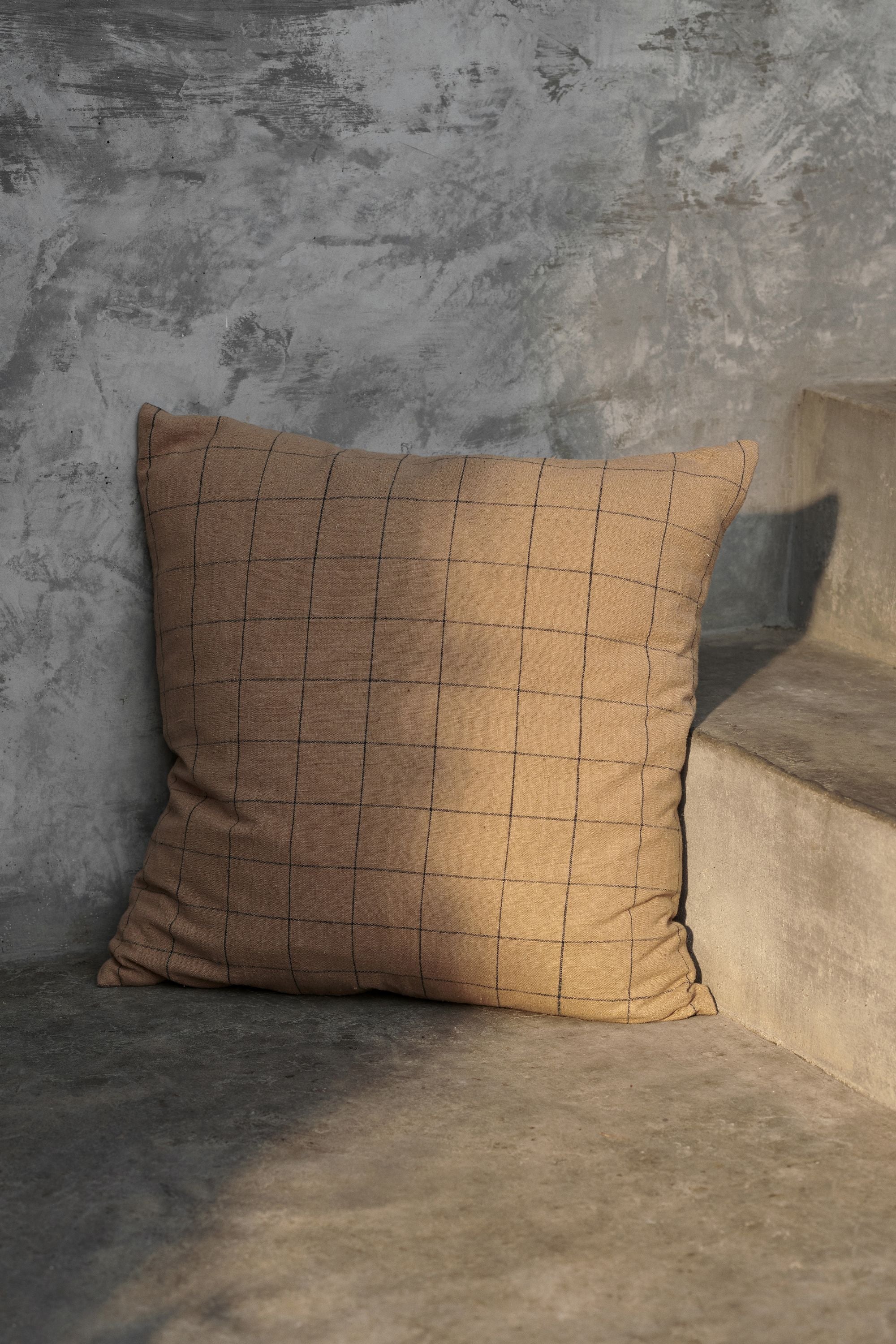 Ferm Living Brown Cotton Podusza, siatka