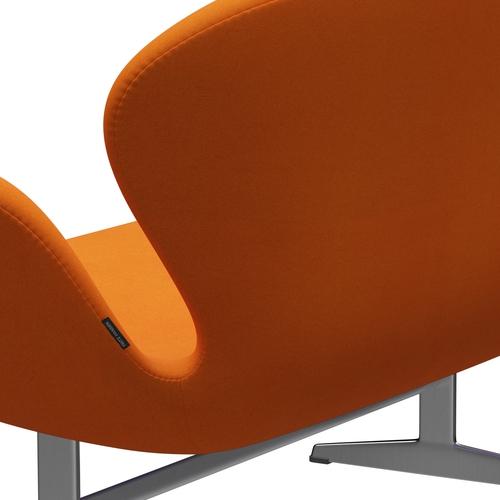 Fritz Hansen Swan Sofa 2, satynowy szczotkowany aluminium/Divina Orange (444)