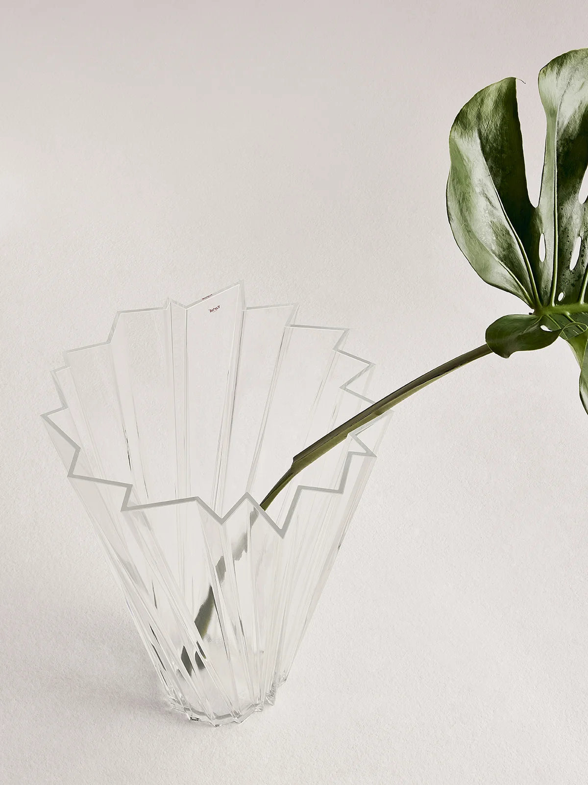 Kartell Shanghai Vase, Glossy White