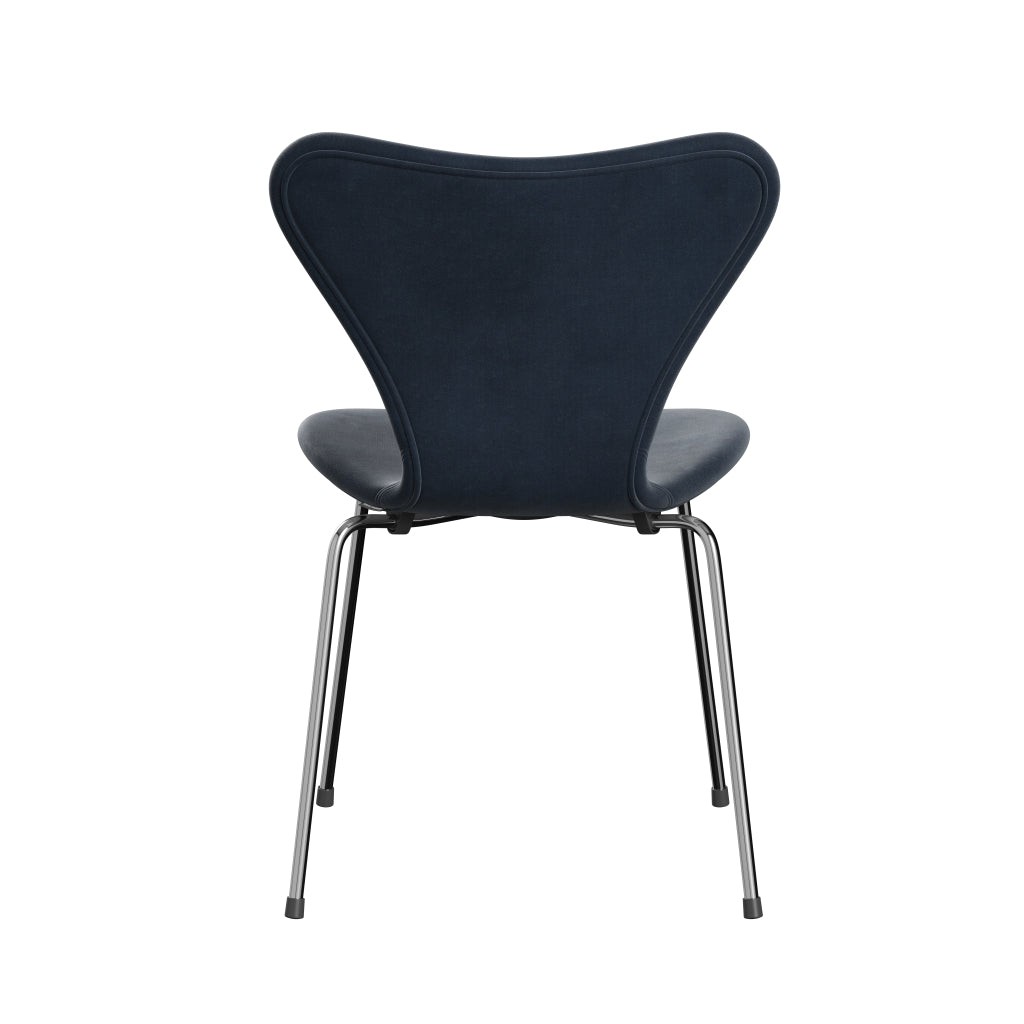 Fritz Hansen 3107 Krzesło pełna tapicerka, Chrom/Belfast Velvet Grey Blue