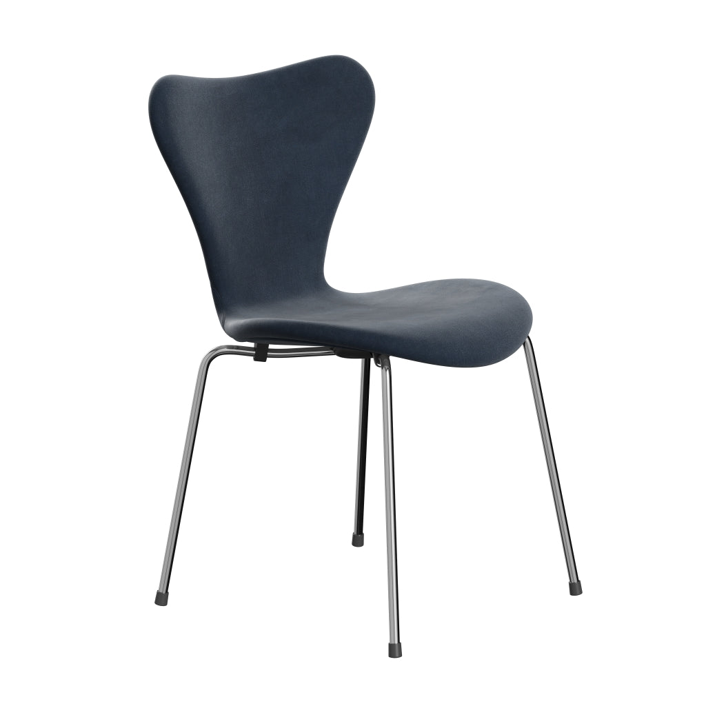 Fritz Hansen 3107 Krzesło pełna tapicerka, Chrom/Belfast Velvet Grey Blue