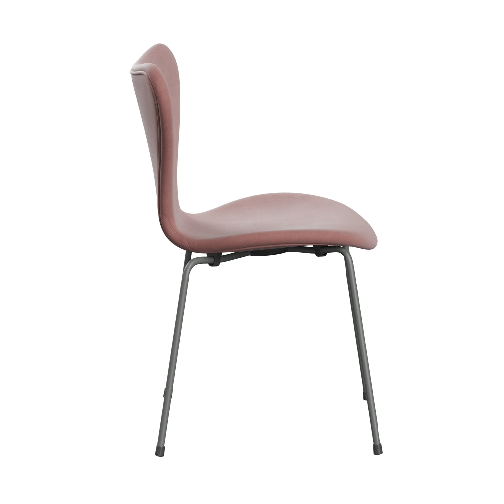 Fritz Hansen 3107 Chair Full Upholstery, Silver Grey/Belfast Velvet Misty Rose