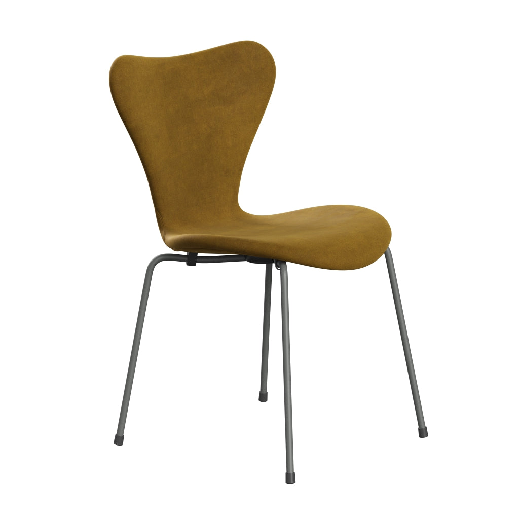 Fritz Hansen 3107 Krzesło pełna tapicerka, srebrny szary/belfast Velvet Soft Ocher