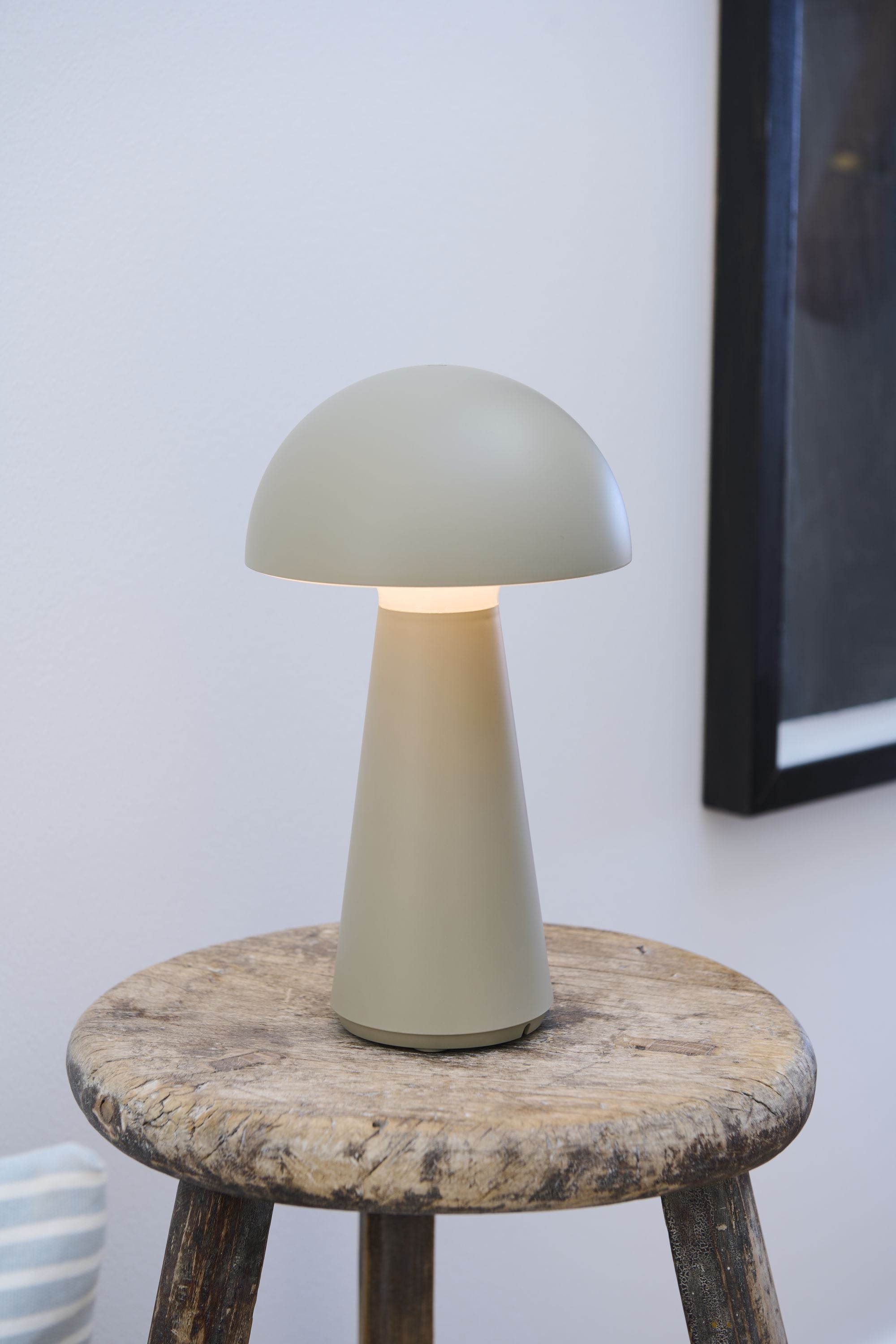 Sirius Sam Table Lamp, Warm Grey