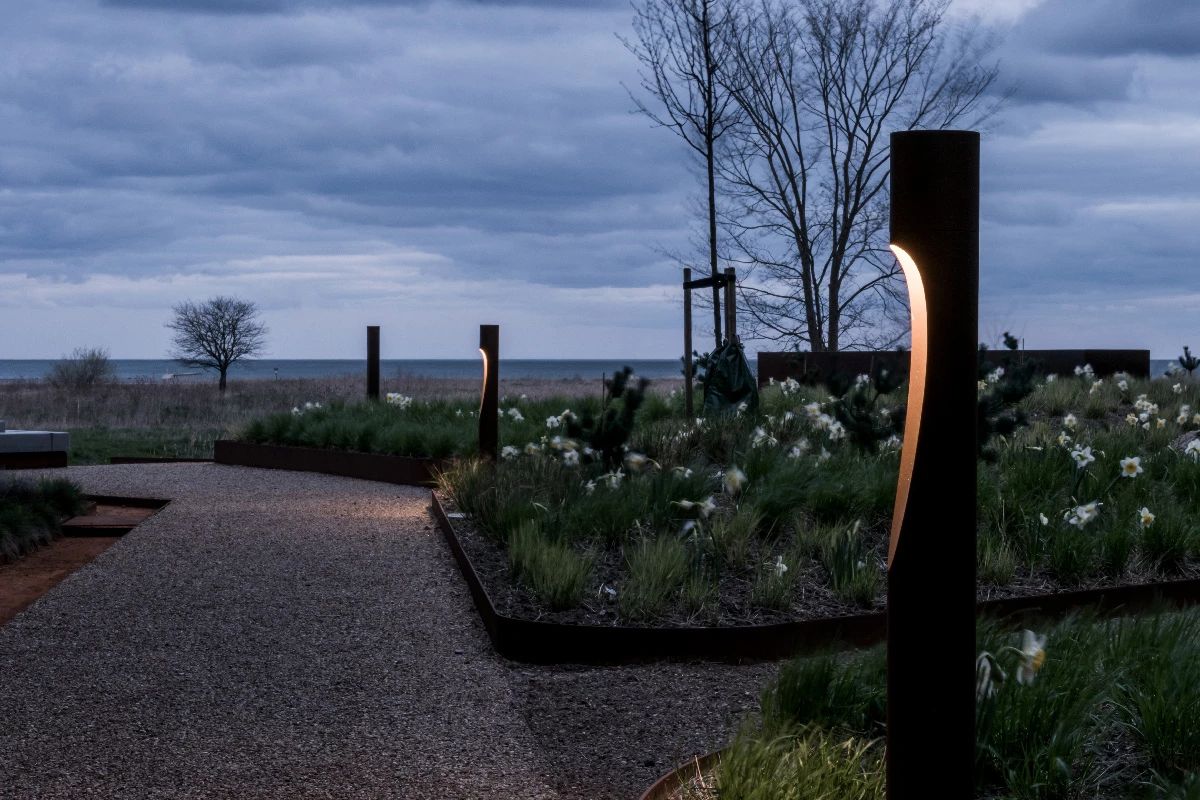 Louis Poulsen Flindt Bollard Class Ii Led 4000 K 12 W Night Dim Post With Base Plate, Corten