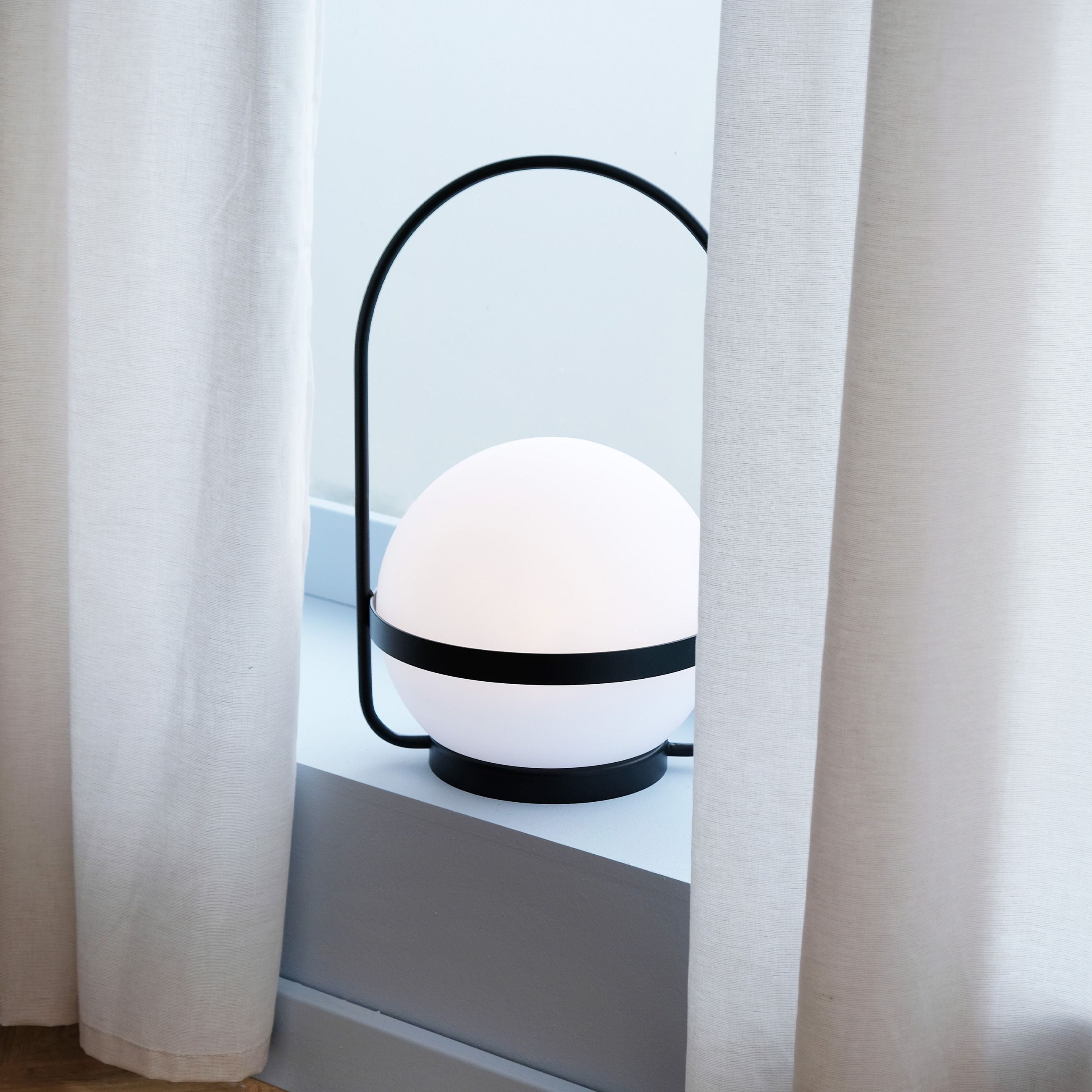 Dyberg Larsen Summer Solar Table Lamp