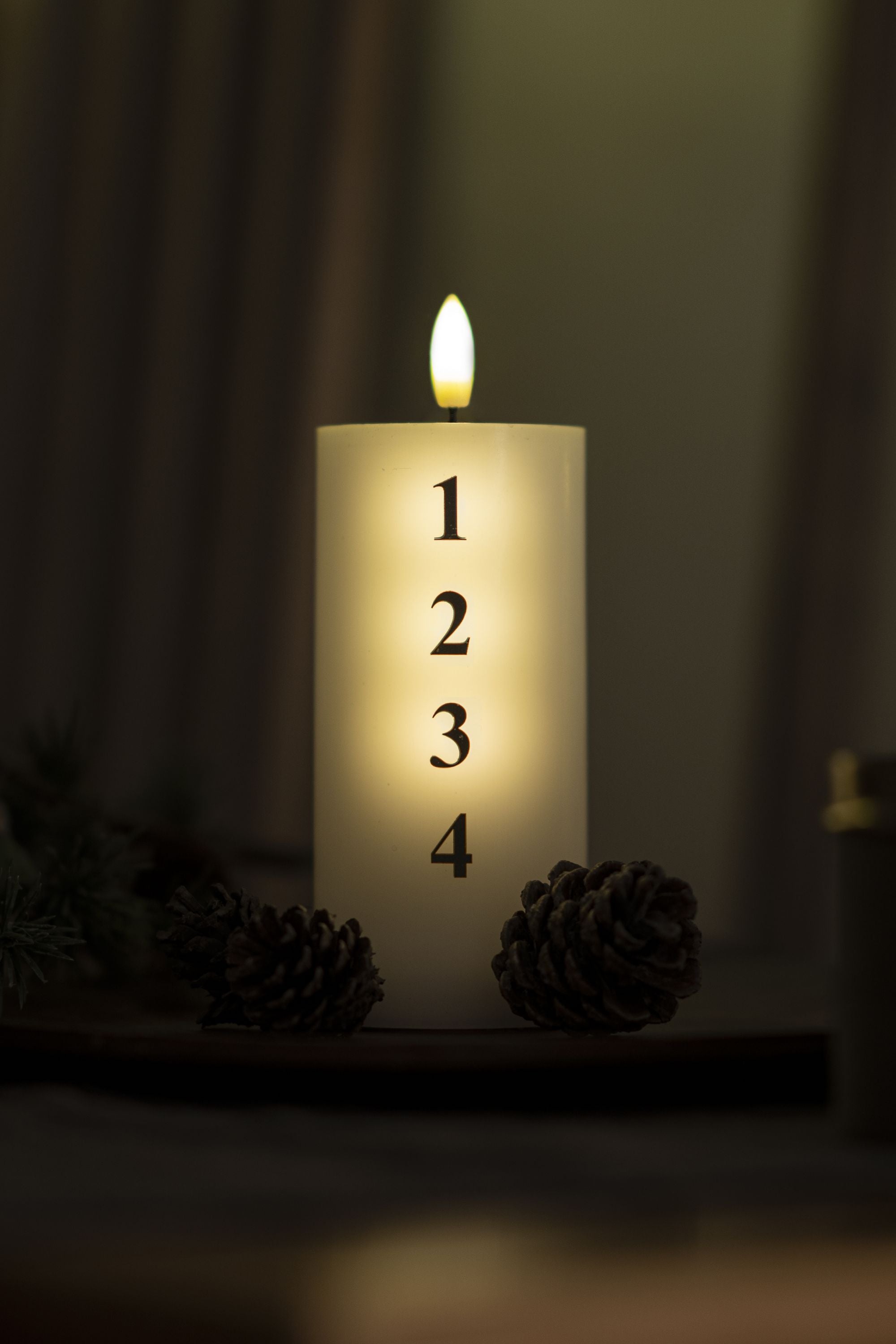 Sirius Sille Advent Light ø7x H15cm, White/Black