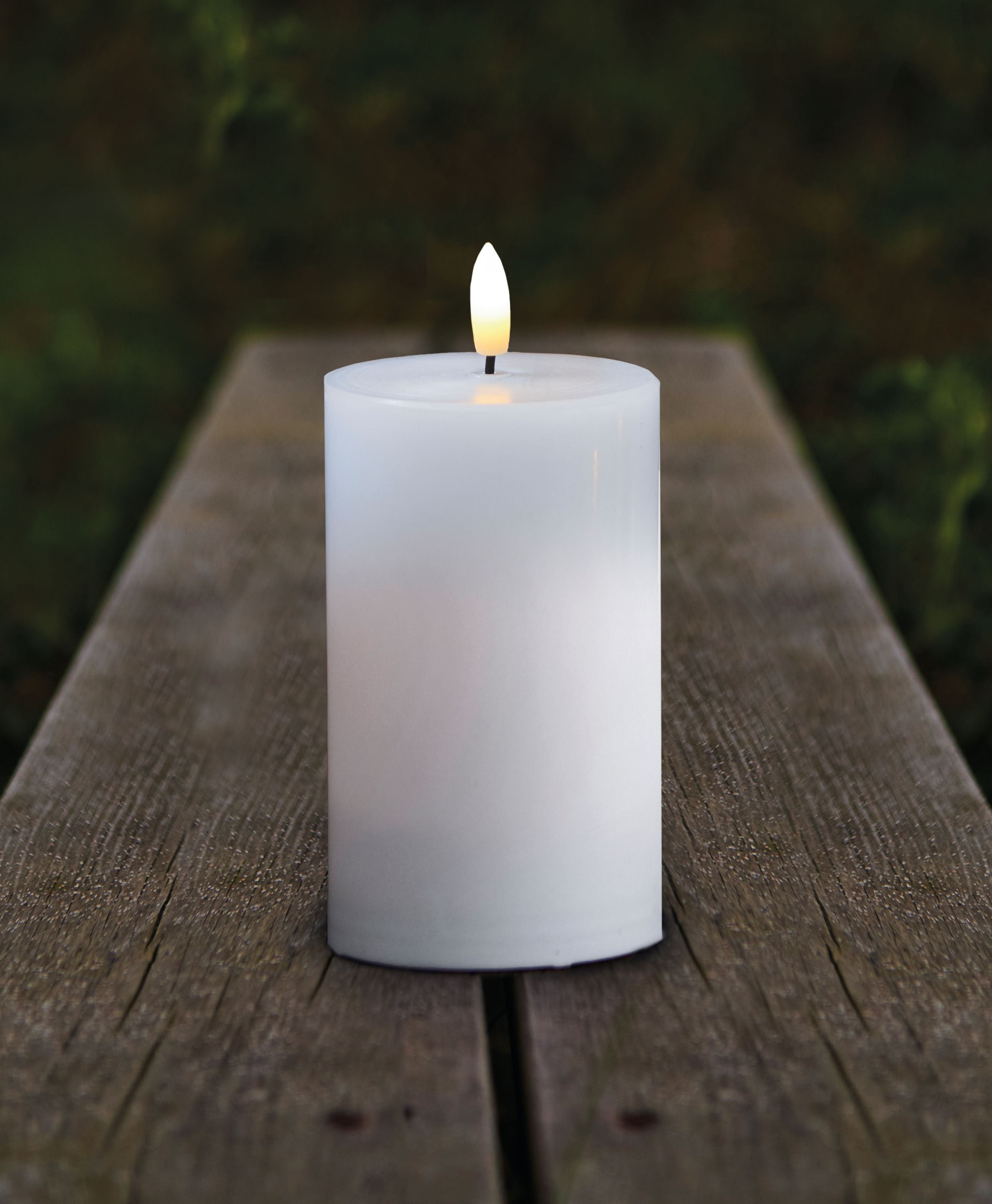 Sirius Sille Outdoor Candle White, Ø7,5x H12,5 cm