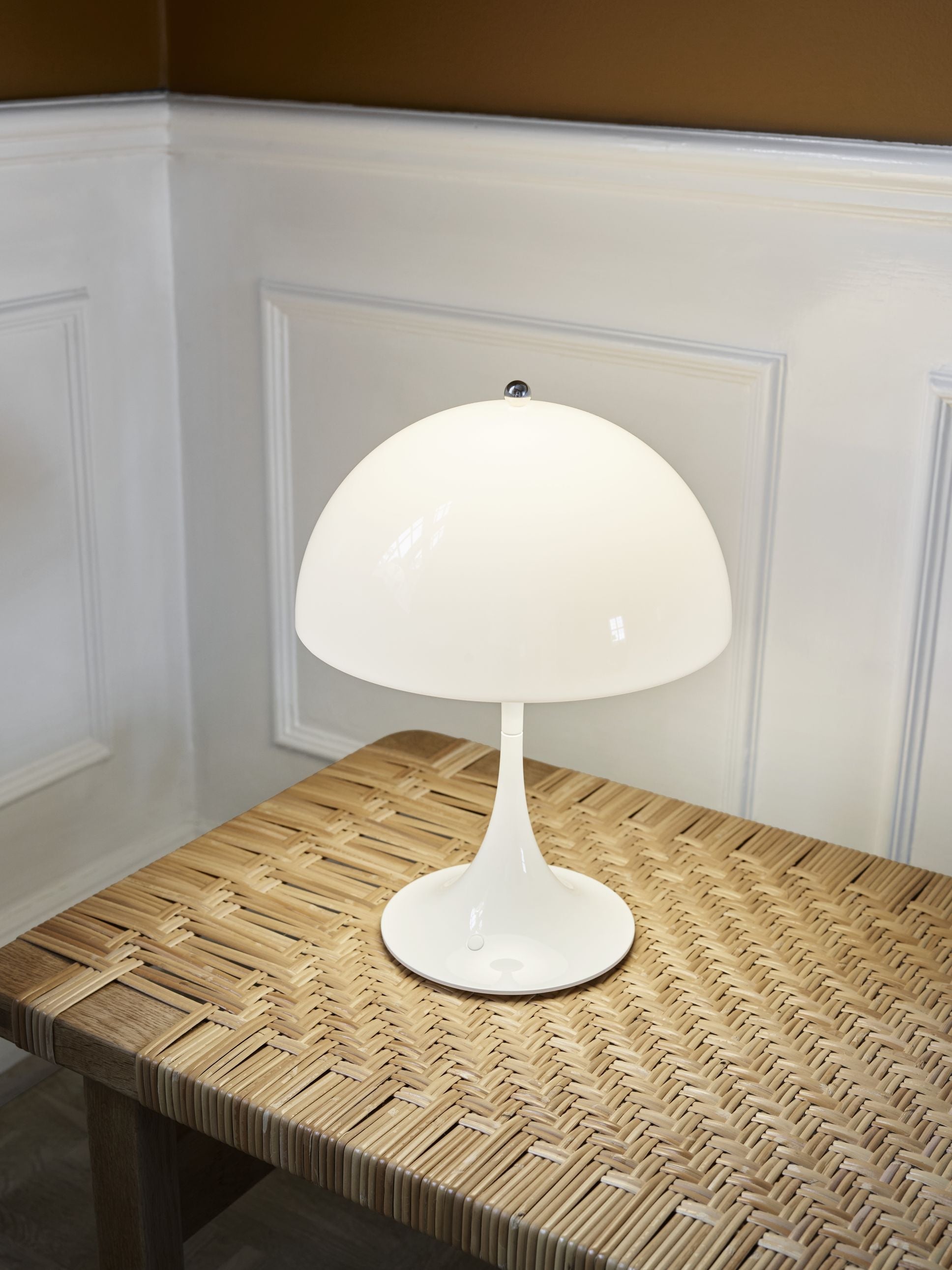 Louis Poulsen Panthella 250 Portable Table Lamp, Opal Acrylic