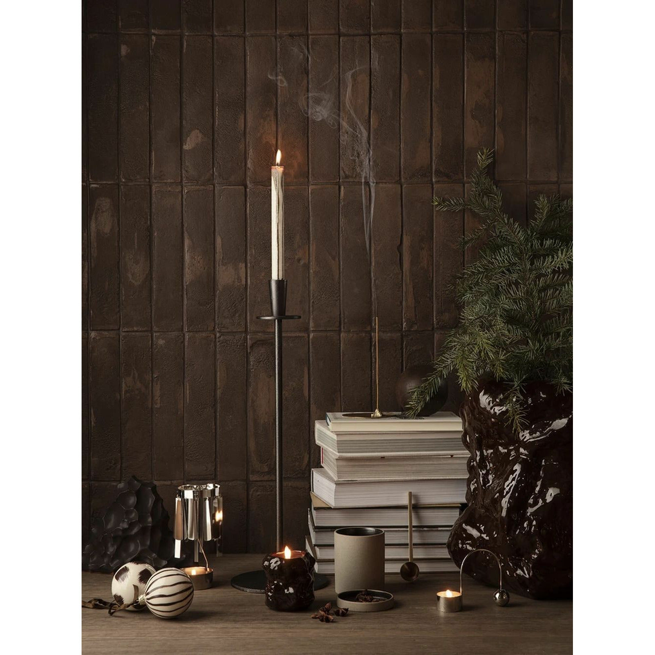 Ferm Living Hoy Candlestick, czarny