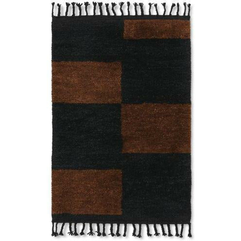 Ferm Living Mara Ręcznie wiązany dywan 120x180 cm, czarny/czekoladowy