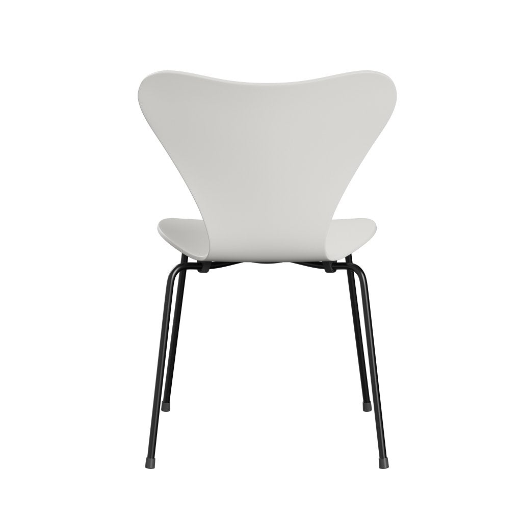 Fritz Hansen 3107 Chair Unupholstered, Black/Lacquered White