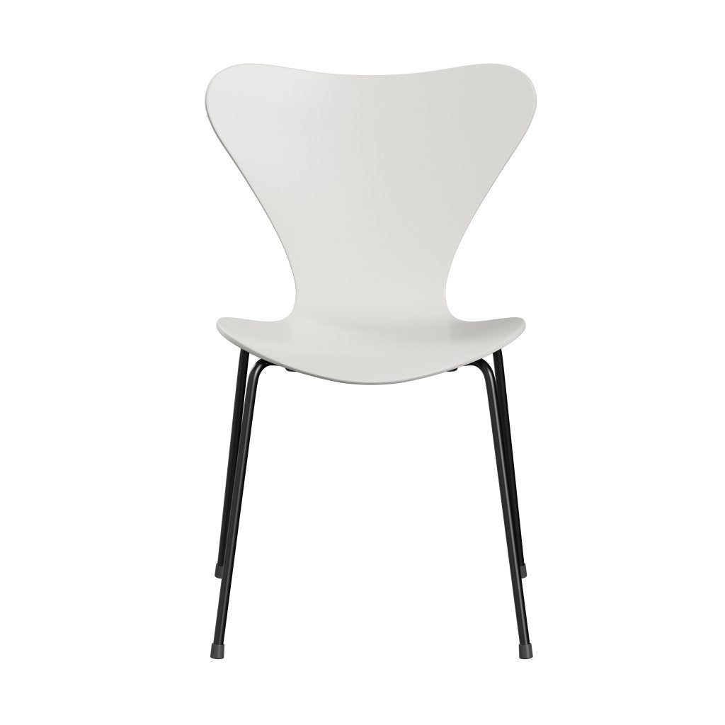 Fritz Hansen 3107 Chair Unupholstered, Black/Lacquered White