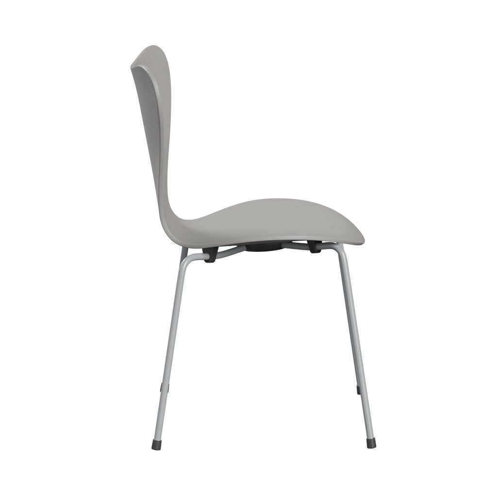 Fritz Hansen 3107 Chair Unupholstered, Silver Grey/Dyed Ash Nine Grey