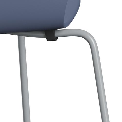 Fritz Hansen 3107 Chair Unupholstered, Silver Grey/Lacquered Dusk Blue