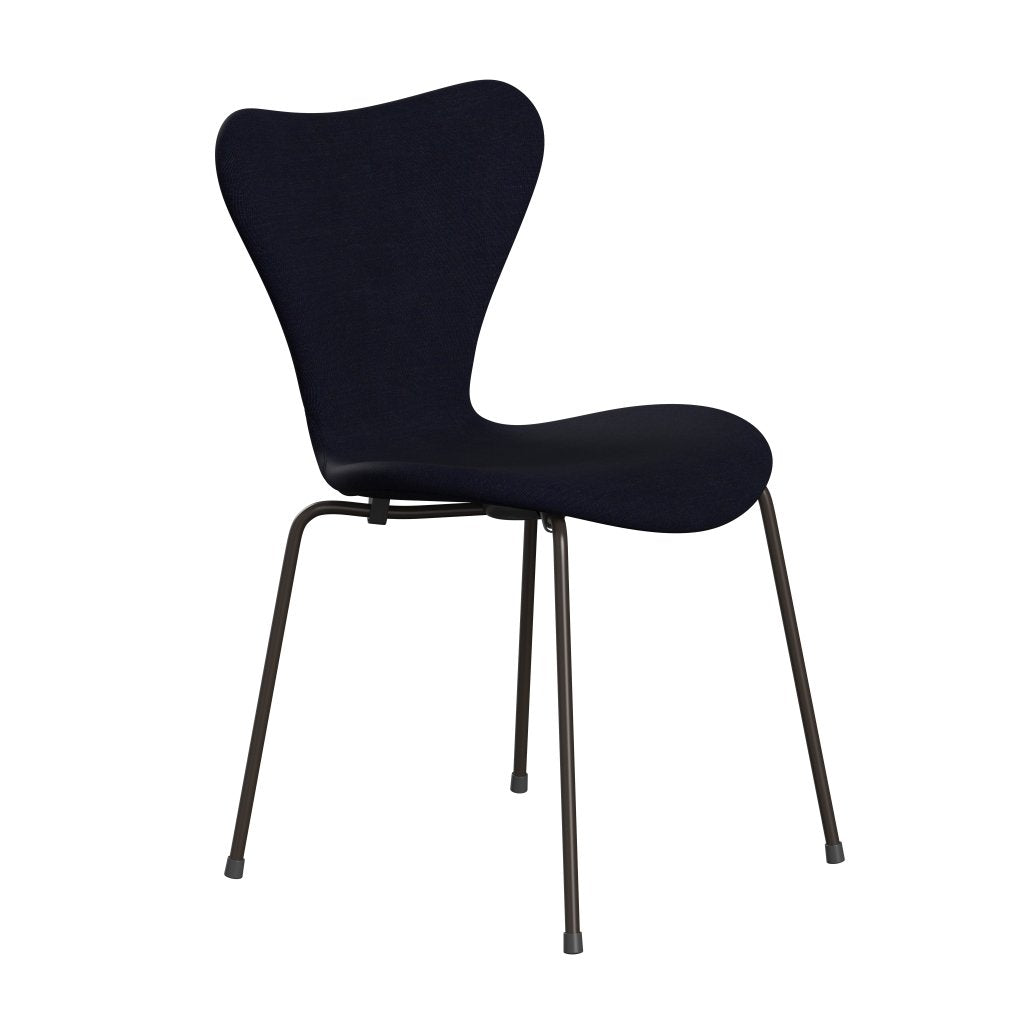 Fritz Hansen 3107 Krzesło pełna tapicerka, brązowy brąz/płótno Midnight Blue