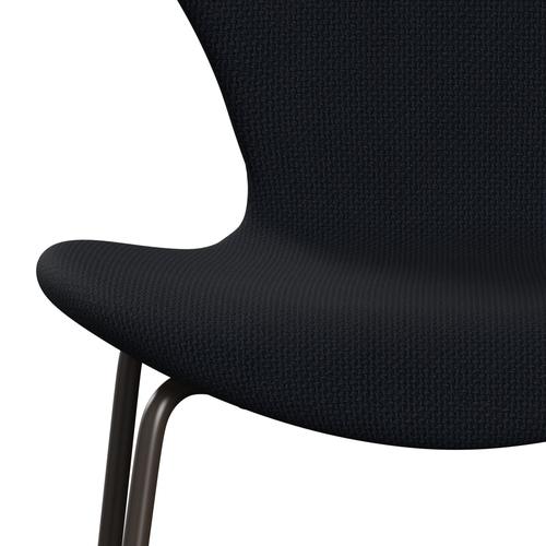 Fritz Hansen 3107 Krzesło pełne tapicerka, brązowy brąz/Diablo Dark Blue