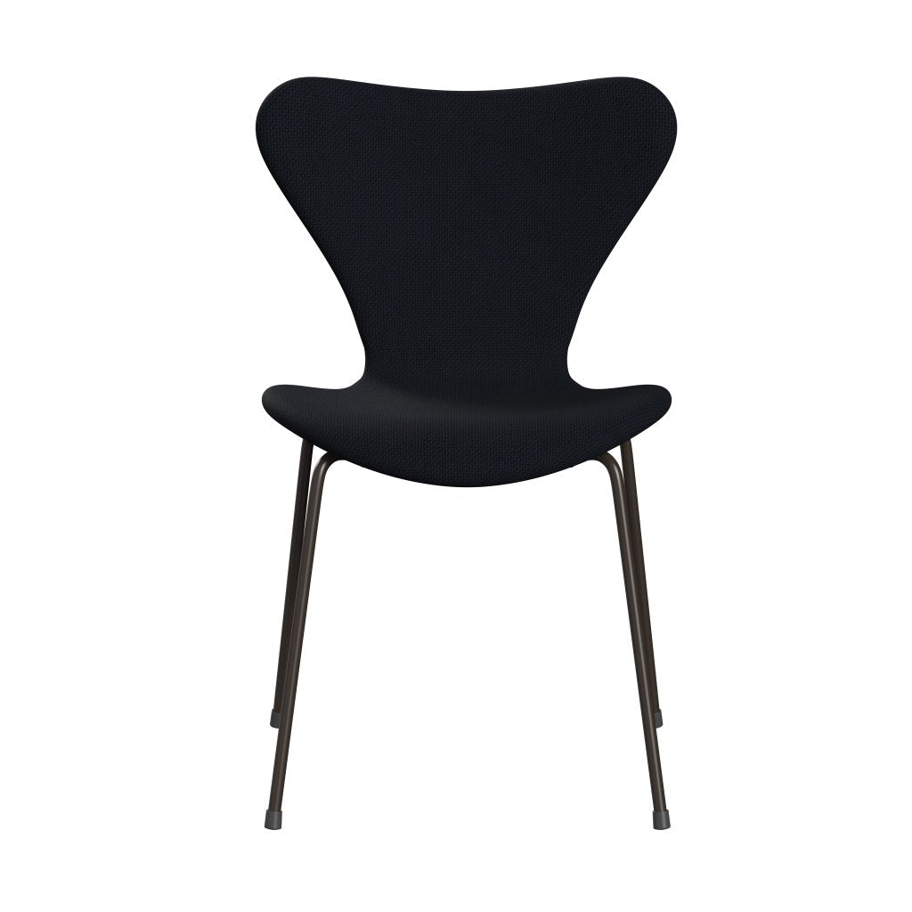 Fritz Hansen 3107 Krzesło pełne tapicerka, brązowy brąz/Diablo Dark Blue