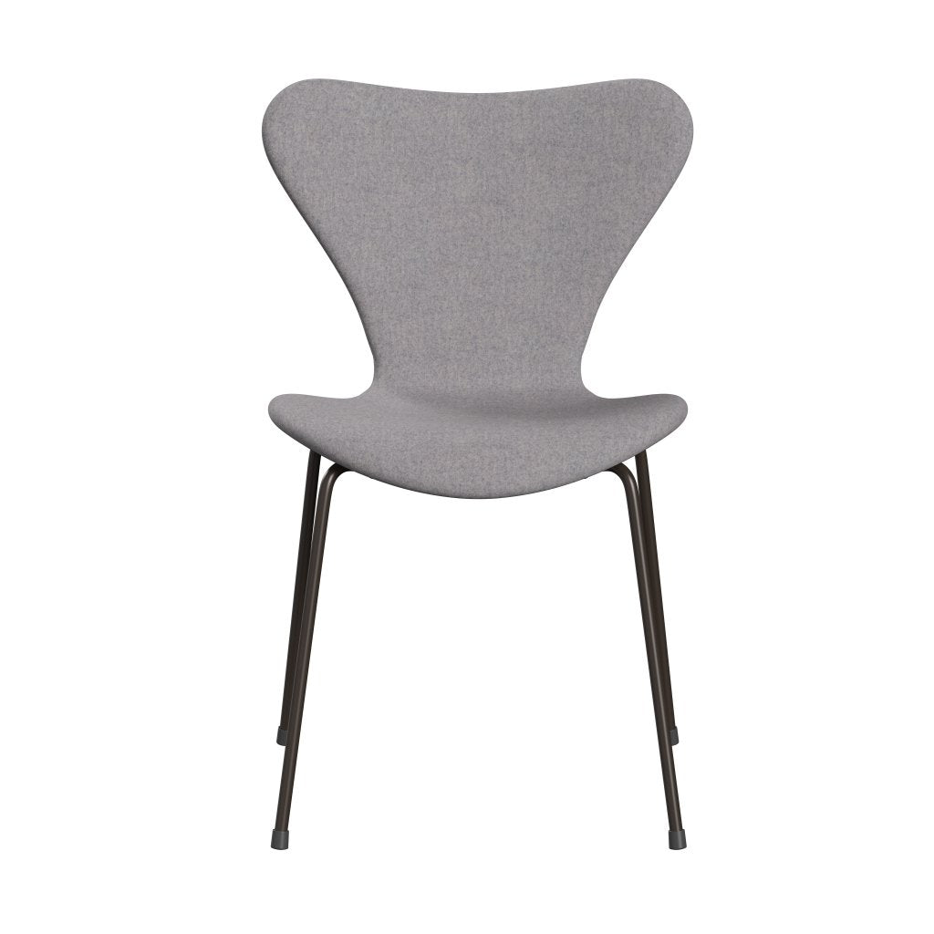 Fritz Hansen 3107 Chair Full Upholstery, Brown Bronze/Divina Md Cool Light Grey