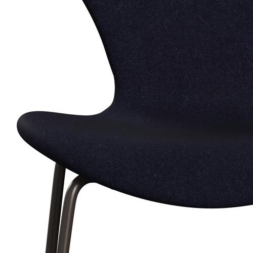 Fritz Hansen 3107 Chair Full Upholstery, Brown Bronze/Divina Md Navy Dark