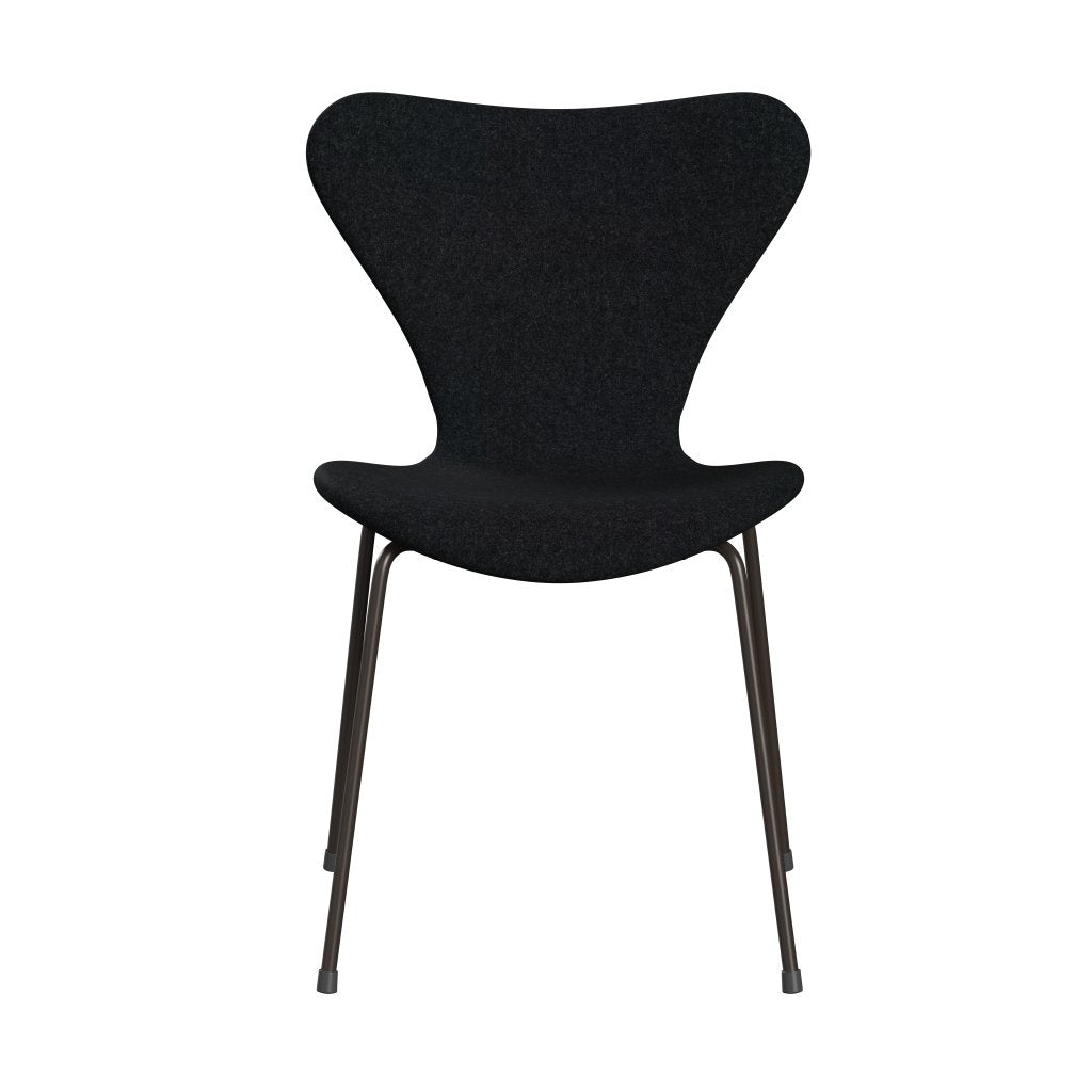 Fritz Hansen 3107 Full Tapicerka, brązowy brąz/divina MD Black