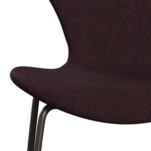 Fritz Hansen 3107 Chair Full Upholstery, Brown Bronze/Divina Md Wine Red