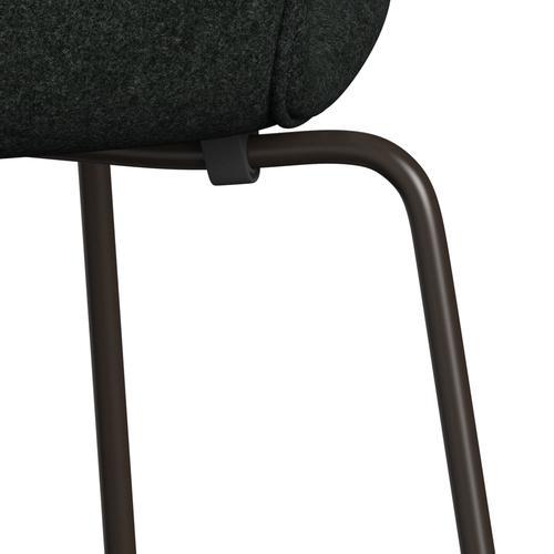 Fritz Hansen 3107 Chair Full Upholstery, Brown Bronze/Divina Melange Salt & Pepper