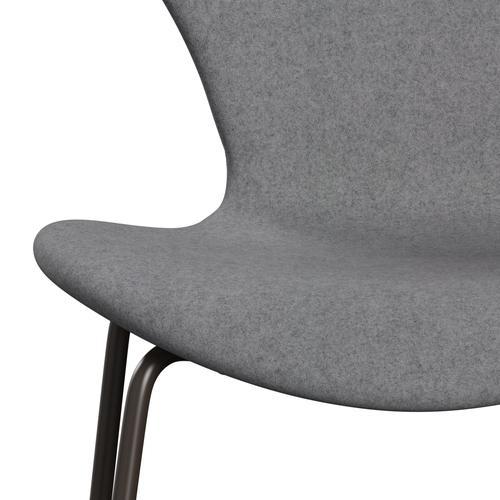 Fritz Hansen 3107 Krzesło pełne tapicerka, brązowy brąz/divina Melange Stone Grey