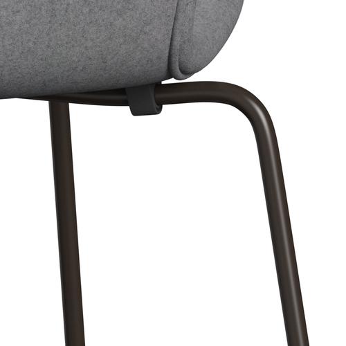 Fritz Hansen 3107 Krzesło pełne tapicerka, brązowy brąz/divina Melange Stone Grey